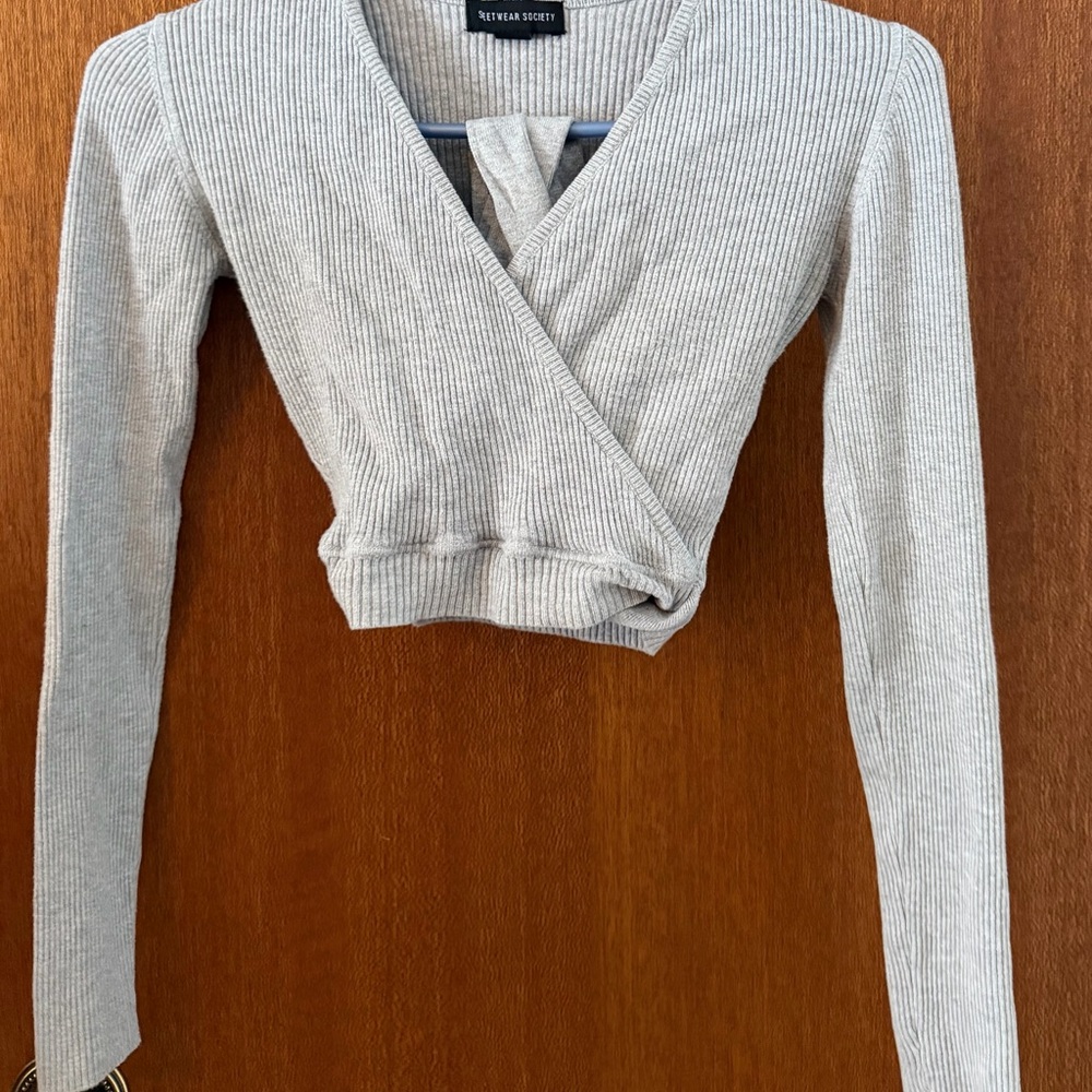 Streetwear Society Gray Ribbed Wrap Top